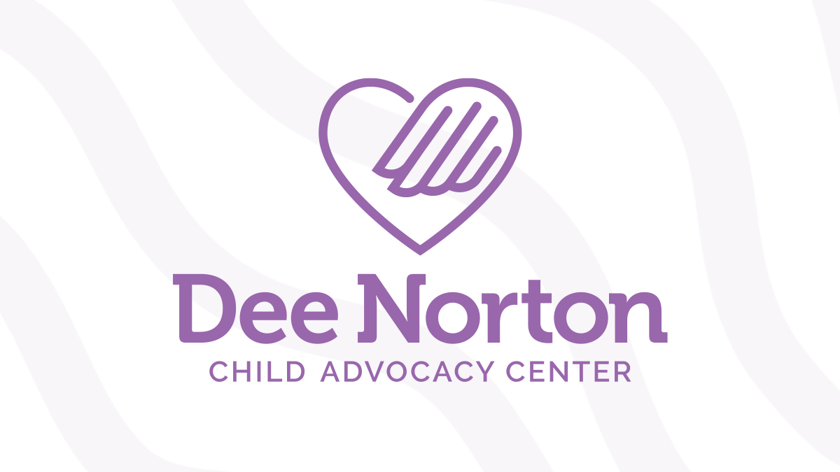 Dee Norton logo
